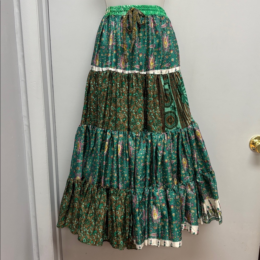 Vintage Jack Pot New York 100% Silk Boho Tiered Maxi Skirt – Green Multicolor